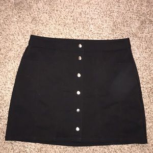 EXPRESS Black Button up skirt